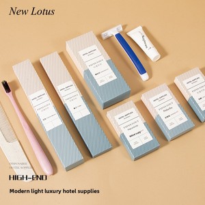 Kit de Baño Desechable para Hotel/Apartamento, Directo de Fábrica, con Cepillo de Dientes, Pasta Dental y Artículos de Aseo en Caja - Product Image 3