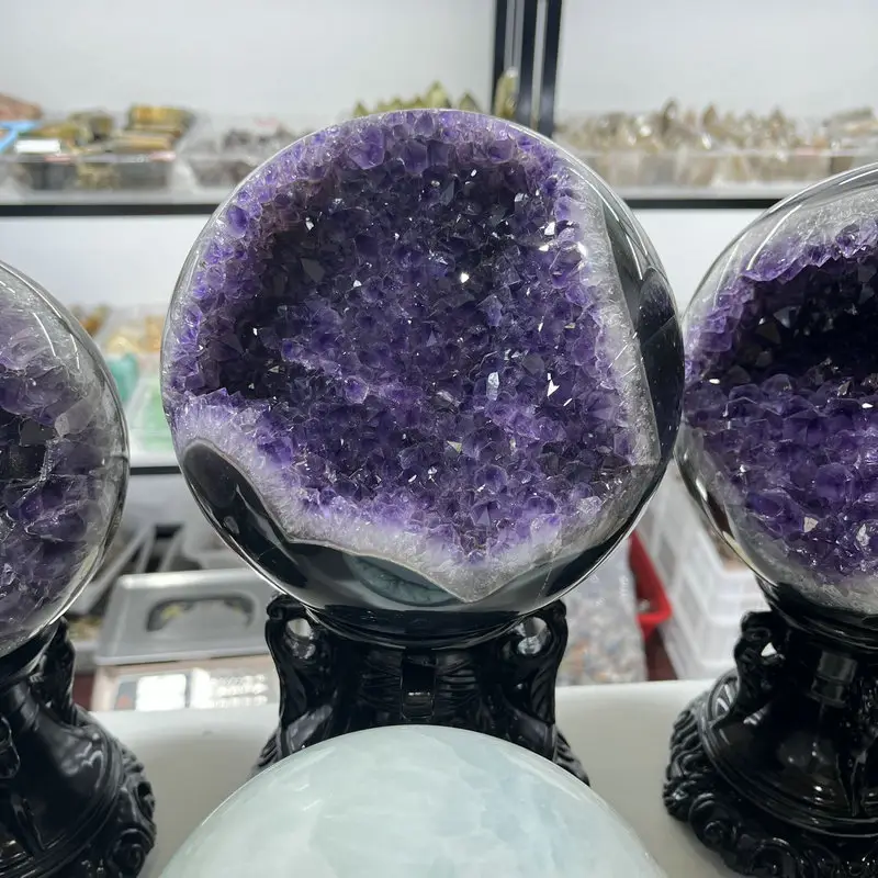 Natural Crystals Amethyst Druzy Crystal Sphere Amethyst Agate Geode Ball With Smiling