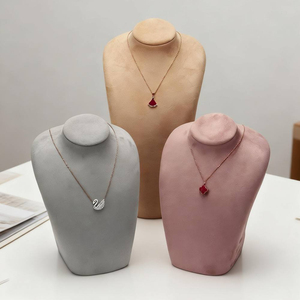 Busto de Maniquí de Piel Sintética de Lujo para Exhibición de Joyería, Marca AURORA, Tamaño Personalizable para Pendientes y Anillos - Product Image 5
