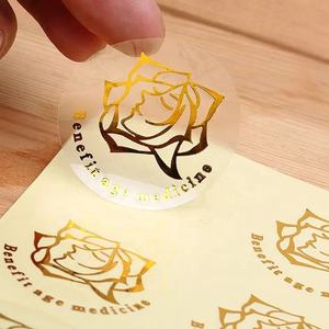 Etiquetas cuadradas personalizadas con sensación mate, pegatinas sin laminación, logo en relieve, negro - Product Image 4