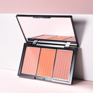 Paleta de Rubor Degradado ARTMISS, Maquillaje Mate Natural, Tres Colores Degradados, 12g, Tamaño Regular - Product Image 2