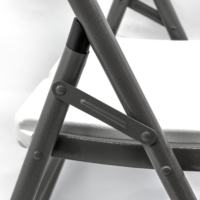 Chaise pliante blanche en HDPE pour événements extérieurs, facile à transporter, empilable, robuste, imperméable, durable, pour camping, mariage, repas
