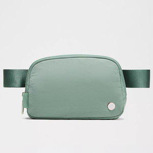 กระเป๋าคาดเอวแบบกันน้ำสำหรับผู้หญิง ผลิตจากไนลอน เหมาะสำหรับวิ่งออกกำลังกาย กระเป๋าคาดอก กระเป๋าคาดเอว ดีไซน์น่ารัก สไตล์สปอร์ต สำหรับออกกำลังกายที่ยิม  นำเข้าจากคลังสินค้าในต่างประเทศของสหรัฐอเมริกา ขายส่ง - Product Image 5