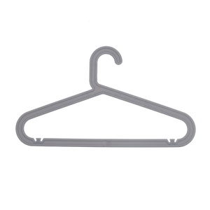 Perchero adulto sin marcas <span class=keywords><strong>percutor</strong></span> ancho hombro plástico perchero estante impermeable tendedero plástico - Product Image 6