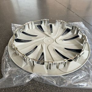 Enjoliveurs de roue universels en <span class=keywords><strong>plastique</strong></span> de 13, 14, 15 et 16 pouces pour la décoration et la protection des jantes de voiture - Product Image 6