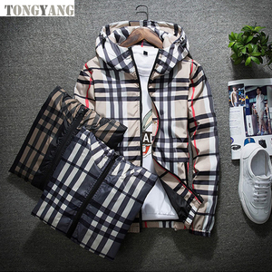 TONGYANG Nueva Chaqueta de Moda para <span class=keywords><strong>Hombre</strong></span> de <span class=keywords><strong>Primavera</strong></span>/Otoño, Abrigo Entallado con Capucha, Versátil, de Cuadros y Manga Larga, Chaquetas Bomber para <span class=keywords><strong>Hombre</strong></span> - Product Image 6