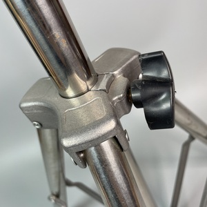 Giá đỡ tóc giả, chân máy ba chân bằng thép và thép không gỉ có thể điều chỉnh, trực tiếp từ nhà máy, bán buôn dụng cụ nối tóc - Product Image 5