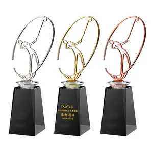 Wholesale Gold/silver/bronze Golfer Sport Metal Trophy Award Souvenir Crystal Trophy Cup With Base