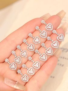 ต่างหูเพชรทองคำ 18k รุ่นหรูหราจาก Xinfly คอลเลคชั่นใหม่ ชุดเครื่องประดับเจ้าสาวสำหรับงานแต่งงาน ของขวัญ ป้องกันการแพ้ เหมาะสำหรับผิวแพ้ง่าย - Product Image 3