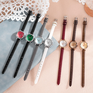 นาฬิกาผู้หญิงสไตล์เรโทรสุดชิค ดีไซน์เรียบหรู นาฬิกาควอตซ์สุดพรีเมียม - Product Image 4