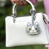 Porte-clés pendentif pour sac en cuir, motif tête de chat Ragdoll aux grandes oreilles et yeux mignons, visage de chaton en PU coloré Kawaii