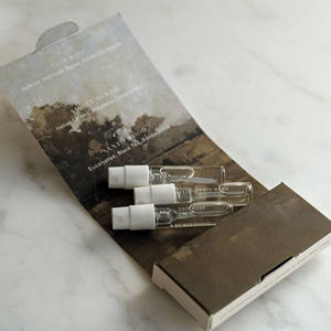 ชุดทดลองน้ำหอมแบบนูนลาย 5 ชิ้น 7 ชิ้น แบบกำหนดเอง ขนาด 1 มล. 2 มล. พร้อมกล่องกระดาษแบบมีแผ่นรอง - Product Image 6