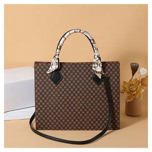 Borse a Tracolla Eleganti per Donna, Vendita Diretta dalla Fabbrica, Borsa Tote Stampata in Stile Vintage Personalizzabile - Product Image 1