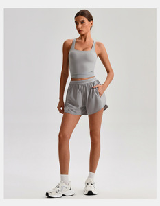 Ensemble de yoga 2 pièces pour <span class=keywords><strong>femme</strong></span> : Haut de <span class=keywords><strong>sport</strong></span> à col carré et <span class=keywords><strong>short</strong></span> de course couleur unie, coupe ajustée pour l'entraînement et la gym - Product Image 4