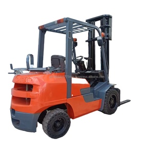 Chariot élévateur Toyota à moteur japonais, double carburant, capacité 3-5 tonnes, hauteur de levage 3m/7m, état d'occasion, poids testé 4300KG, livraison rapide - Product Image 1