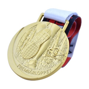 <span class=keywords><strong>Spinner</strong></span> creux en métal 3D personnalisé de haute qualité Médaille émaillée en or pour les sports de finition de marathon 5K 10K - Product Image 4