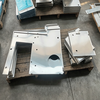 Fabrication sur mesure OEM ODM de pièces de couverture en acier inoxydable découpées au laser, soudées, estampées, et de tôlerie en aluminium.
