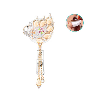 Stock en gros de boucles télescopiques à tirette facile en alliage, motif paon à pompon, avec clip dorsal, pour porte-badge - Product Image 1