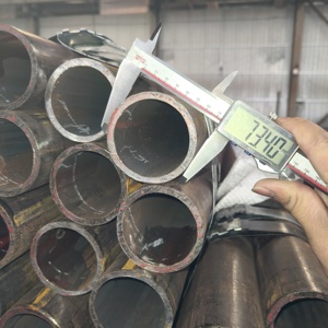 Tubo de acero sin soldadura API 5L GRB <span class=keywords><strong>ASTM</strong></span> A106 A53B ASME <span class=keywords><strong>SA</strong></span> <span class=keywords><strong>106</strong></span> <span class=keywords><strong>SA</strong></span> 53 1X6M SCH80 Tubo de acero sin costura Tubo tubular de acero para Gas y aceite - Product Image 5