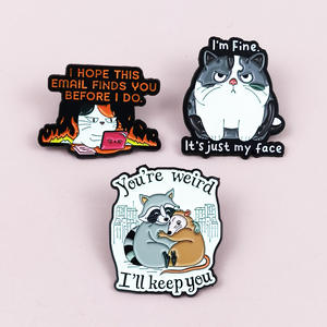Broche créative en forme d'animaux de dessin animé (<span class=keywords><strong>chat</strong></span> et raton d'Inde), amusante et personnalisée avec des phrases en anglais, accessoire de mode en stock - Product Image 2