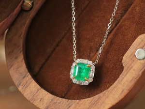 สร้อยคอทองคำแท้ 18K ประดับมรกตสีเขียวสดใส 1 กะรัต รุ่น Xinfly Au750 Zambia Vivid Green ดีไซน์หรูหรา น้ำหนัก 0.17 กรัม - Product Image 2
