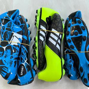Chaussures de football d'occasion, chaussures de seconde main, marque indienne, vente de liquidation d'usine, chaussures usagées - Product Image 3