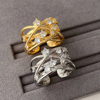 Bague ouverte multicouche, entrelacée, micro-pavée de zircon, idéale pour Instagram, se porte à l'empilement ou seule, elle fait l'admiration de tous.