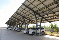 Structure de carport solaire à double pente en acier pour parkings commerciaux, modulaire, surface anodisée, étanche, photovoltaïque