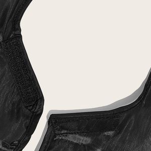 Tablier de rasage avec ventouse réutilisable noir et blanc pour un usage quotidien - Product Image 4
