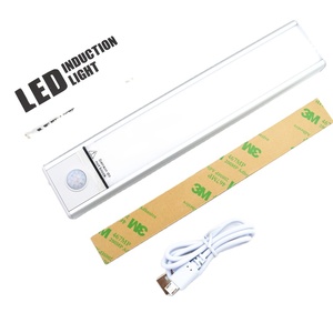 YIDUN Luce <span class=keywords><strong>LED</strong></span> Wireless a Batteria con Sensore di Movimento, in Alluminio, Montaggio a Parete per <span class=keywords><strong>Cucina</strong></span>, Colore Grigio - Product Image 5