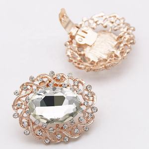 Fabriek Verkoop Legering Met Kristal Glas Pluggable Ovale Schoen Bedels - Product Image 2