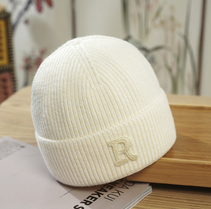 Version coréenne Chapeau de laine d'hiver Nouveau tricot chaud <span class=keywords><strong>Blague</strong></span> transfrontalière pour hommes et femmes Casquette de plage en plein air-Vente en gros - Product Image 4