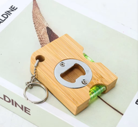 Ouvre-bouteille carré en bambou avec aimant et design portable pour bouteilles de bière et de vin, autocollant pour réfrigérateur domestique