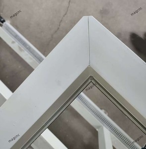 Machine de nettoyage d'angle CNC pour PVC avec neuf fraises pour le traitement des portes et des fenêtres - Product Image 6