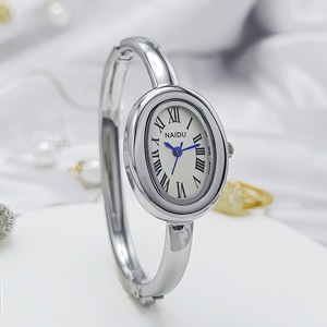 Nuovi Orologi Ovali Eleganti per Donne e Ragazze 2025, Semplici in Argento e Oro, Carini al Quarzo, Minimalisti ed Eleganti - Product Image 5
