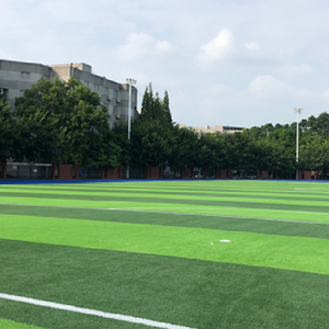 Solución Integral para Campos de Fútbol: Césped <span class=keywords><strong>Artificial</strong></span>, Gránulos de TPE, Almohadilla Amortiguadora de Goma SBR, Sistema de Drenaje, Fábrica - Product Image 1