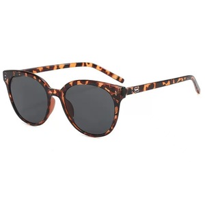 Sunglasses <b>Large</b> <b>Frame</b> Black PC UV400 Women Quadrilateral Style - Product Image 5