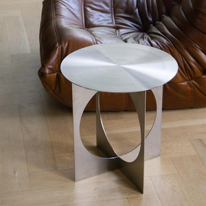 Mesa Auxiliar Redonda Moderna y Minimalista para Sala de Estar de Apartamentos Pequeños, Mesa de Centro Creativa de Acero Inoxidable con Embalaje para Envío - Product Image 1