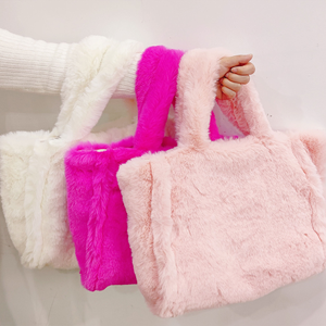 Sacs fourre-tout en fausse fourrure moelleuse personnalisés, sacs de rangement, sacs de voyage quotidiens, sacs à bandoulière, sacs à <span class=keywords><strong>main</strong></span> doux et moelleux pour enfants, adolescents, hiver - Product Image 1