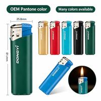 Briquet à gaz en plastique coloré, norme ISO, portable, pour cigarettes et bougies, vente en gros