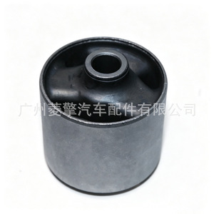 ยางรองแท่นเครื่องมิตซูบิชิ ปาเจโร รุ่น 4125A006 MR510418 บูชปีกนก - Product Image 1