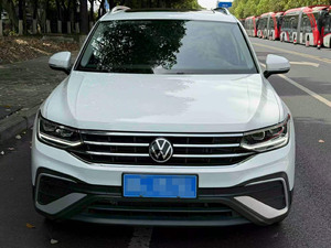 Volkswagen <span class=keywords><strong>Tiguan</strong></span> L 2WD 330TSI Automatique 2022 Peinture d'origine Occasion VW <span class=keywords><strong>Tiguan</strong></span> L Voiture d'occasion à vendre - Product Image 2