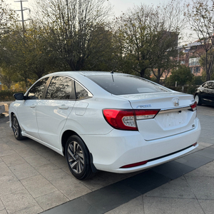 <span class=keywords><strong>Honda</strong></span> <span class=keywords><strong>Civic</strong></span> 1.5T CVT Usata Affidabile con Cambio Automatico, Sedili in Pelle, Telecamera Posteriore, Pneumatici R16, Ottime Condizioni, Guida a Sinistra, Trazione Anteriore - Product Image 3