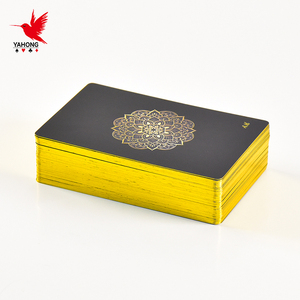 Cartes de <span class=keywords><strong>tarot</strong></span> holographiques personnalisées en feuille d'or Oracles imprimés en usine Taille standard Vente en gros Jeu de cartes de <span class=keywords><strong>tarot</strong></span> en papier Version espagnole - Product Image 3