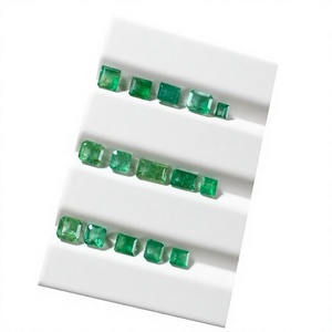 Piedras Preciosas de Esmeralda de Zambia Certificadas Naturales, Lote de 15 Piezas de Gemas Sueltas con Formas Mixtas Facetadas - Product Image 1