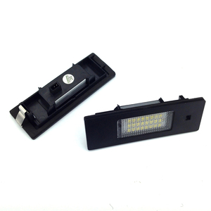 Lumière de <span class=keywords><strong>plaque</strong></span> d'<span class=keywords><strong>immatriculation</strong></span> de voiture blanche, accessoire sans erreur, pour <span class=keywords><strong>BMW</strong></span> série <span class=keywords><strong>1</strong></span> E87N E85 Z4 E86 6 E63 E64, 12V 24SMD, pièces - Product Image 5