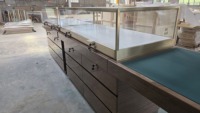 Vitrine à bijoux écologique personnalisée avec éclairage LED et serrures, présentoirs verts pour utilisation sur table, couleur personnalisable