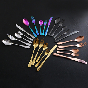 Juego de cucharas y tenedores de oro rosa de acero inoxidable, juego de cubiertos reutilizables de metal negro - Product Image 2