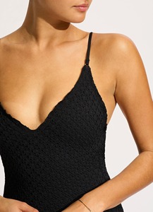 Traje de Baño de Una Pieza OEM con Diseño Personalizado, Ecológico, de Malla de <span class=keywords><strong>Ganchillo</strong></span>, Escote en V Profundo, Tirantes Ajustables y Espalda Abierta, Corte Alto - Product Image 3