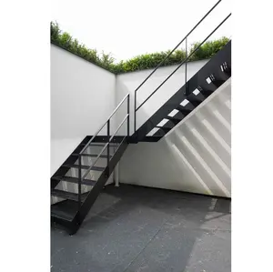 <span class=keywords><strong>Escalier</strong></span> en métal <span class=keywords><strong>extérieur</strong></span>, <span class=keywords><strong>escalier</strong></span> en acier industriel utilisé, <span class=keywords><strong>escalier</strong></span> galvanisé à chaud - Product Image 1